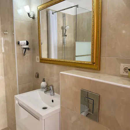 - Sabrina Apartment Brela