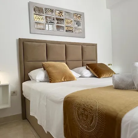 - Sabrina Apartment